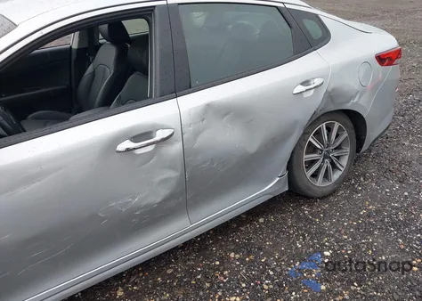 2019 Kia Optima Ex z USA, uszkodzony, nr VIN 5XXGU4L10KG307992